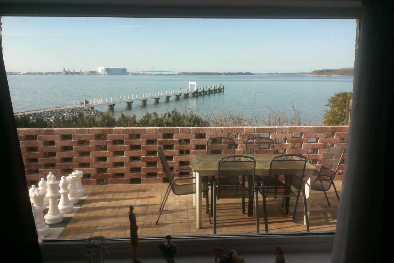 Strandhaus Am Strelasund In Stralsund-Devin Exterior photo